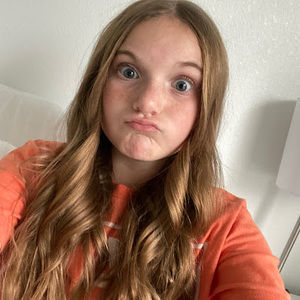 Meet your Posher, Avery